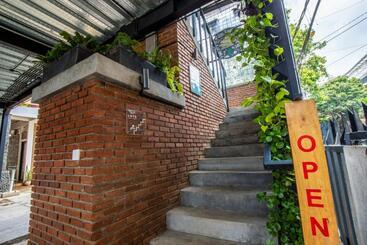 پانسیون Sekararum Butik Syariah Guesthouse