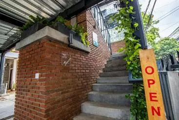 ペンション Sekararum Butik Syariah Guesthouse