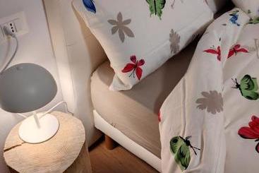 مبيت وإفطار Le Farfalle Di Armeno