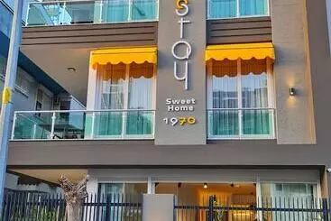Aparthotel Letstay Sweet Home Yellow
