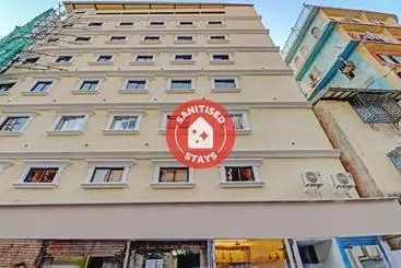 Capital O 79228 Hotel Peninsula Suites