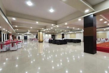 בית מלון כפרי The Royal Hills And Resort