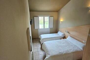 Hostal Jp Y Estudios