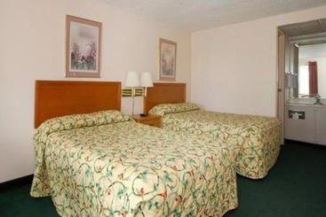 酒店 Knights Inn Elyria