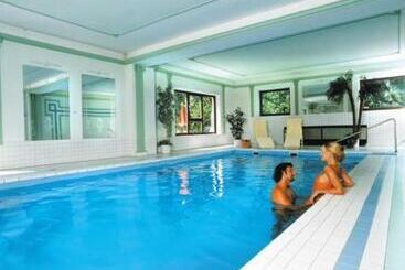 Отель Das Steinberger