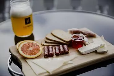 هتل Littoral Hôtel & Spa