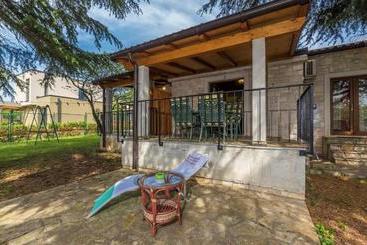 Пансион Apartment House Materada