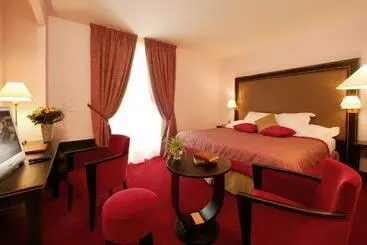 Отель Clos La Boetie & Spa