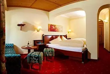 هتل Kristall Adults Only