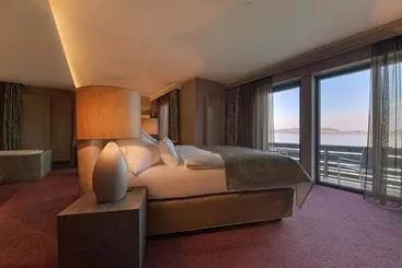 ホテル Seewirt Mattsee  Adults Only