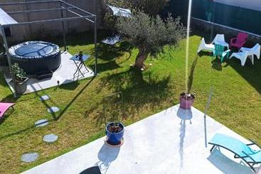 تختخواب و صبحانه Chambre D Hote Le Clos Valmont