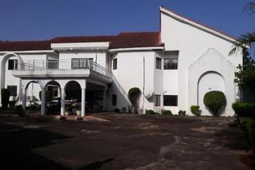 Pansiyon Hatfield  And Suites Luxury