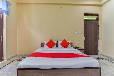 בית מלון כפרי Oyo 79437  S R