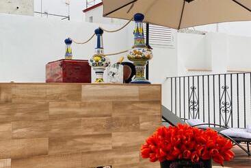 Apartamentos El Escondite De Triana