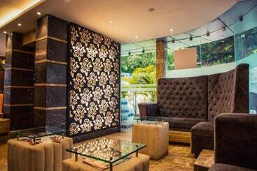 호텔 Aparupa Ambience