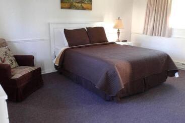 Orchard Queen Motel & Rv Park