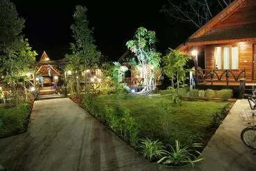 Burilamplai Resort บุรีลำปลาย รีสอร์ท