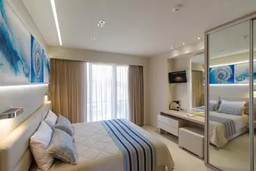 בית מלון כפרי Marinos Beach