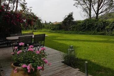 פנסיון Le Mas Des Anges