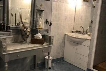 مبيت وإفطار Chez Fabrice