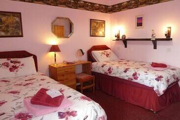 مبيت وإفطار Old Mill Farmhouse