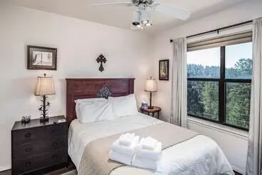 Mökkimajoitus Sierra Lake Vista 5 Bedrooms