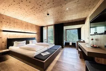 Gradonna Mountain Resort Chalets &