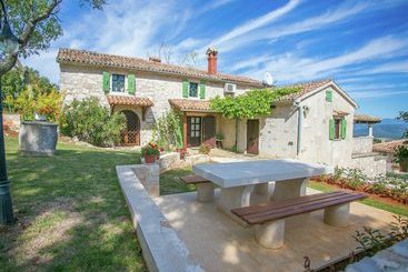 Сельский дом Unique Villa For Up To 8 Persons, With Pool, Hot Tub & Beautiful Garden