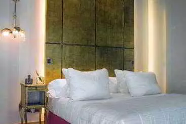 هتل Boutique Suites