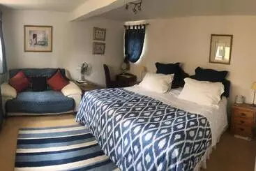 Hotell Ye Olde Globe & Chequers