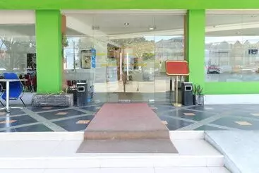 Al Badar Hotel Syariah Makassar