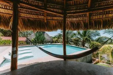 ホテル Punta Mango Surf & Beachfront Resort