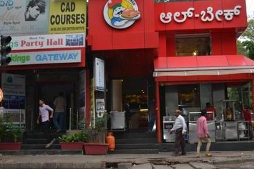 Hotelli Kings Gateway