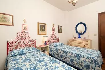Imperiale Apartment By Mmega