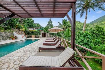 هتل Casa Grande Mountain Retreat Adults Only