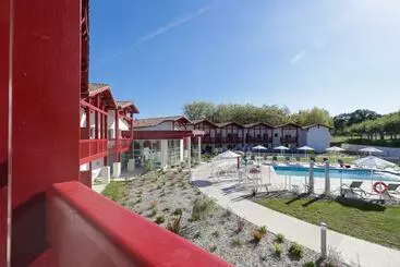 アパートホテル Residence Nemea Le Domaine D Uhaina
