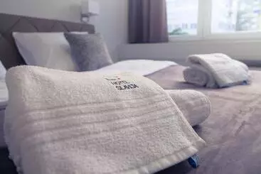 هتل Slavija Banja Luka