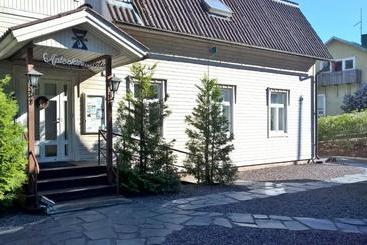 酒店 Vääksyn Apteekinmajoitus