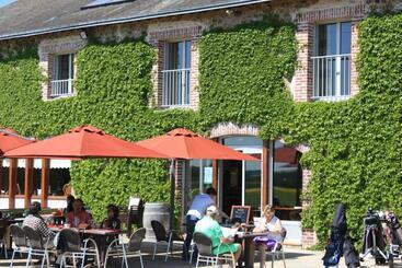 Aamiaismajoitus (B&B) Domaine De La Guignardière