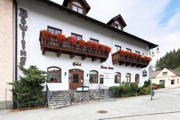 ホテル Stara Skola