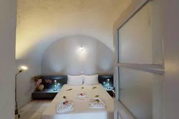 پانسیون Noni Studios