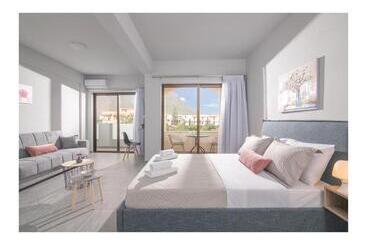 Pensione Golden Sunlight Hotel By Estia