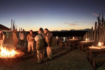 בית מלון כפרי Garden Route Game Lodge