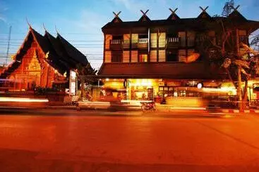 Parasol Inn Chiang Mai Old City Hotel   Sha Plus