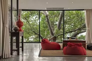 בית מלון כפרי Paresa Resort Phuket