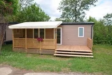 Hotelli Domaine Du Couriou