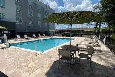 Hotelli Wyndham Garden Orlando Airport   Free Airport Shuttle