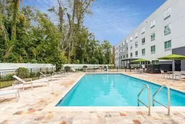 ホテル Wyndham Garden Orlando Airport   Free Airport Shuttle