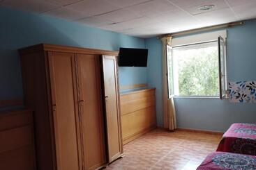 펜션 Hostal Restaurante La Cepa