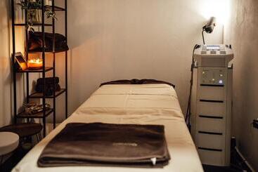 The Five Elements Hotel And Spa